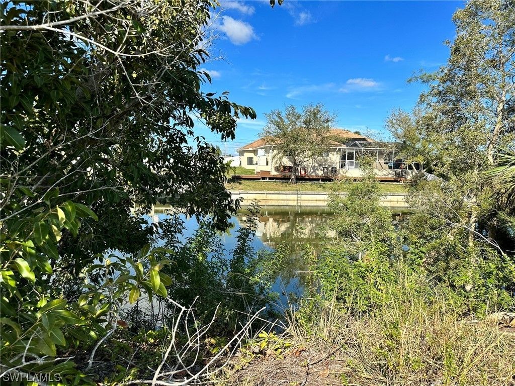 Cape Coral, Lee County, FL Undeveloped Land, Lakefront Property