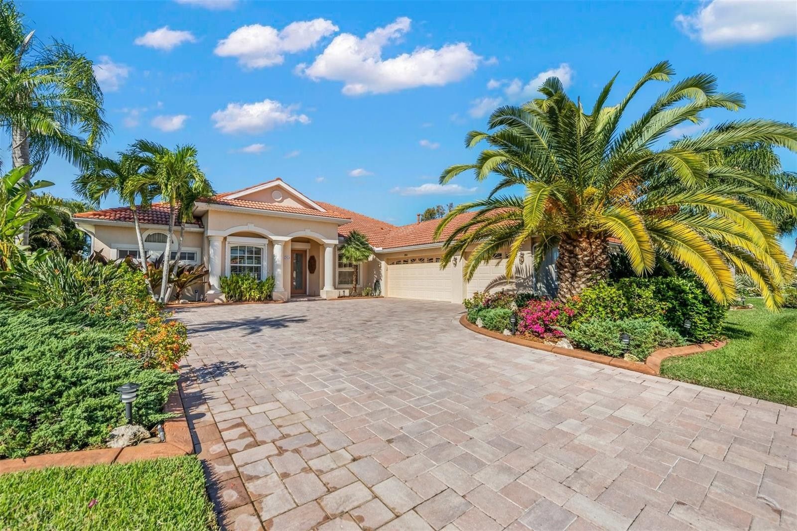 Sarasota, Sarasota County, FL Lakefront Property, Waterfront Property