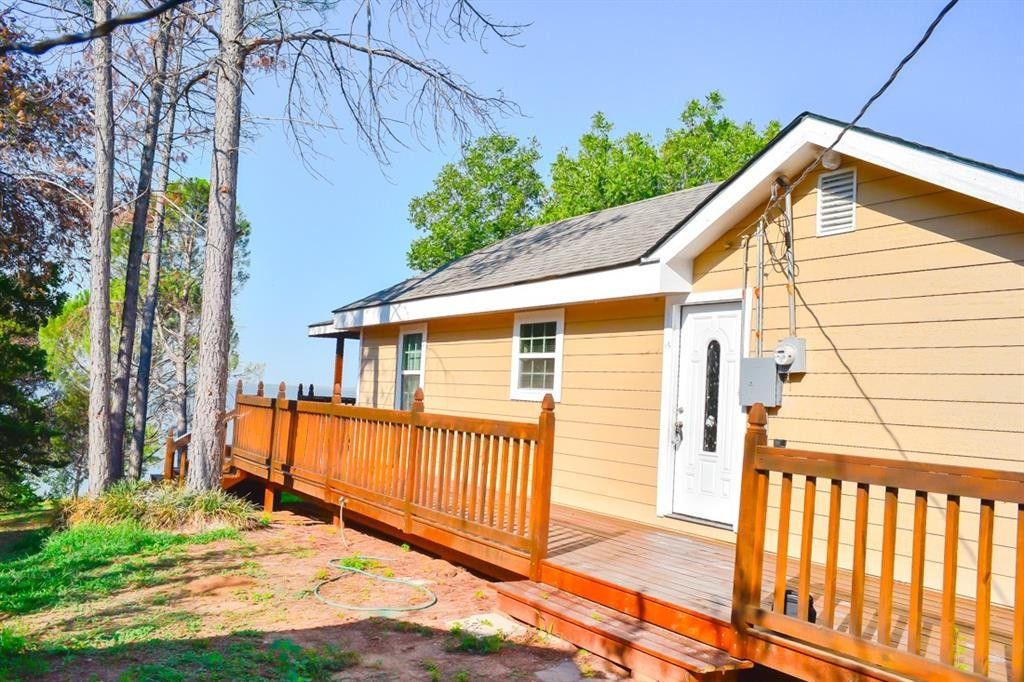 Henrietta, Clay County, TX Lakefront Property, Waterfront Property