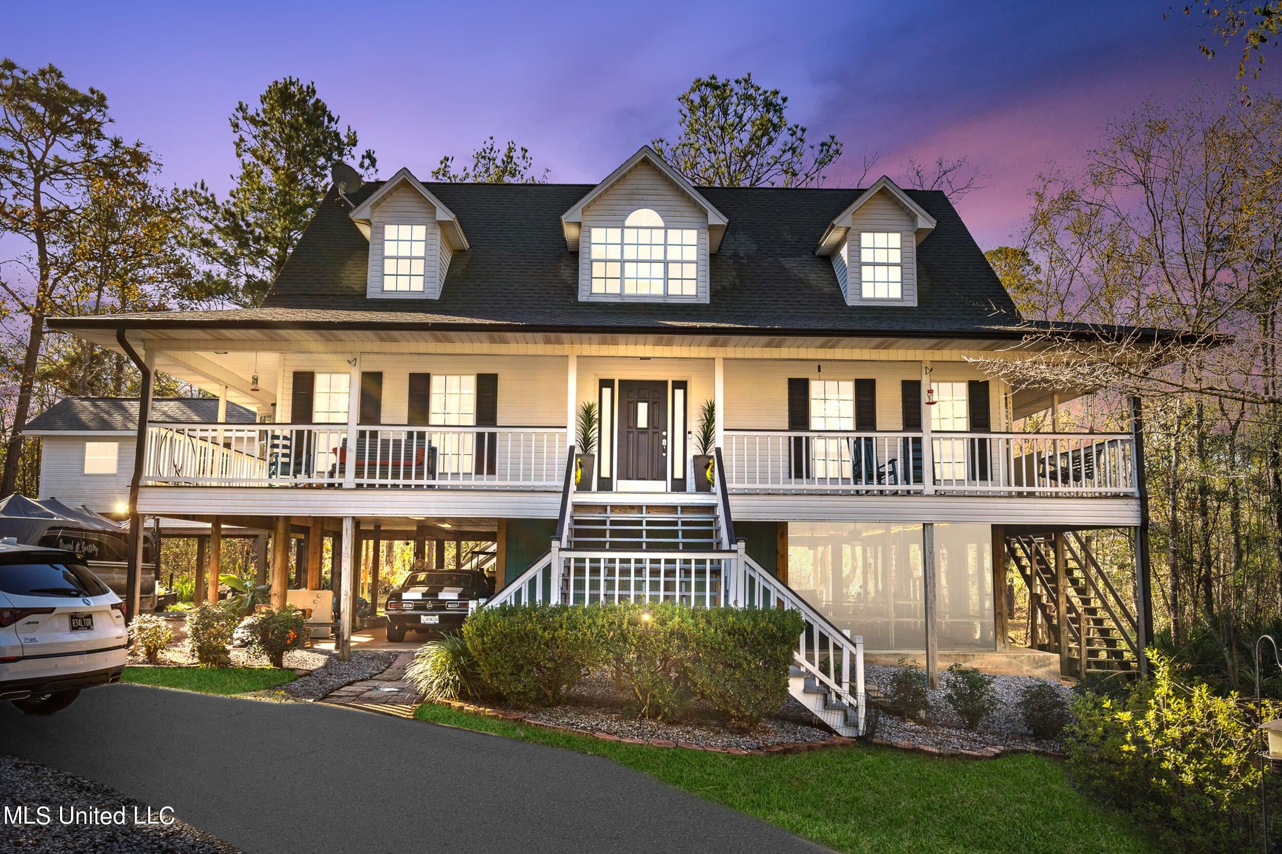 D'Iberville, Harrison County, MS Lakefront Property, Waterfront