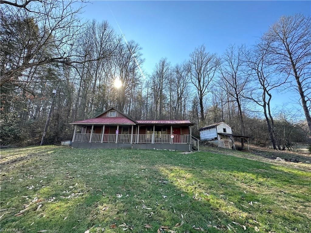 Purlear, Wilkes County, NC House for sale Property ID 418633636