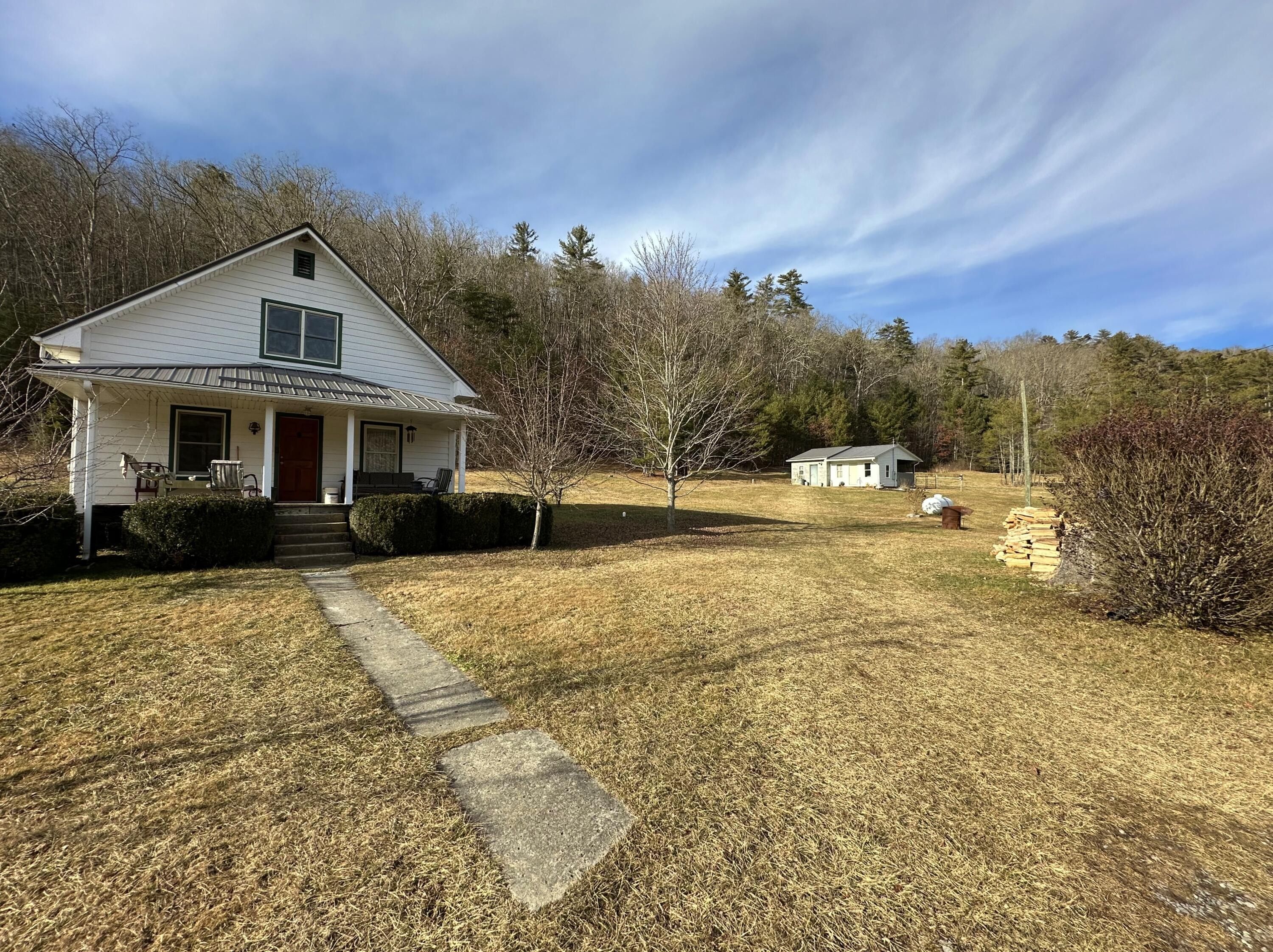 White Sulphur Springs, Greenbrier County, WV House for sale Property ID