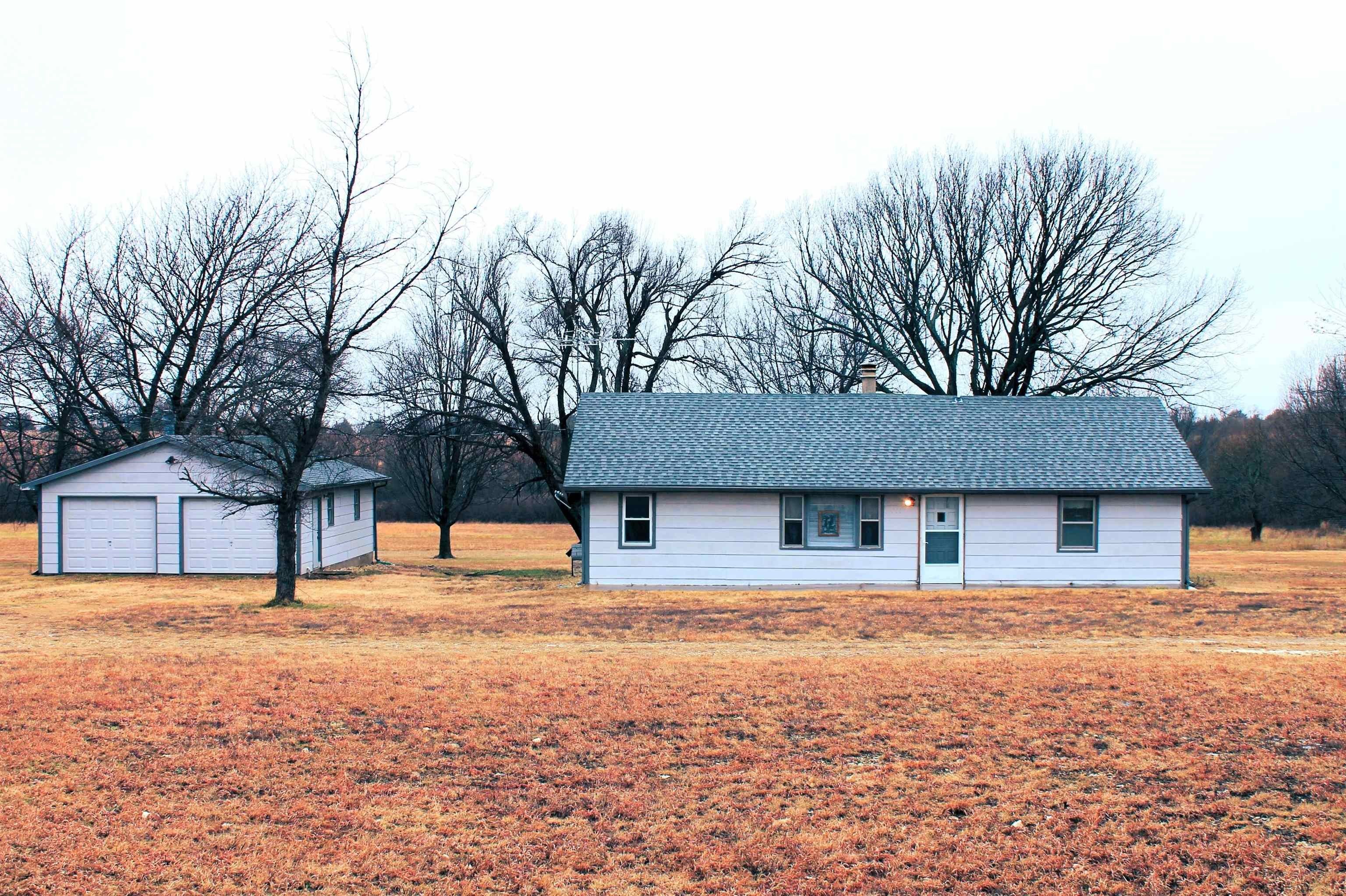 Winfield, Cowley County, KS House for sale Property ID 418642614