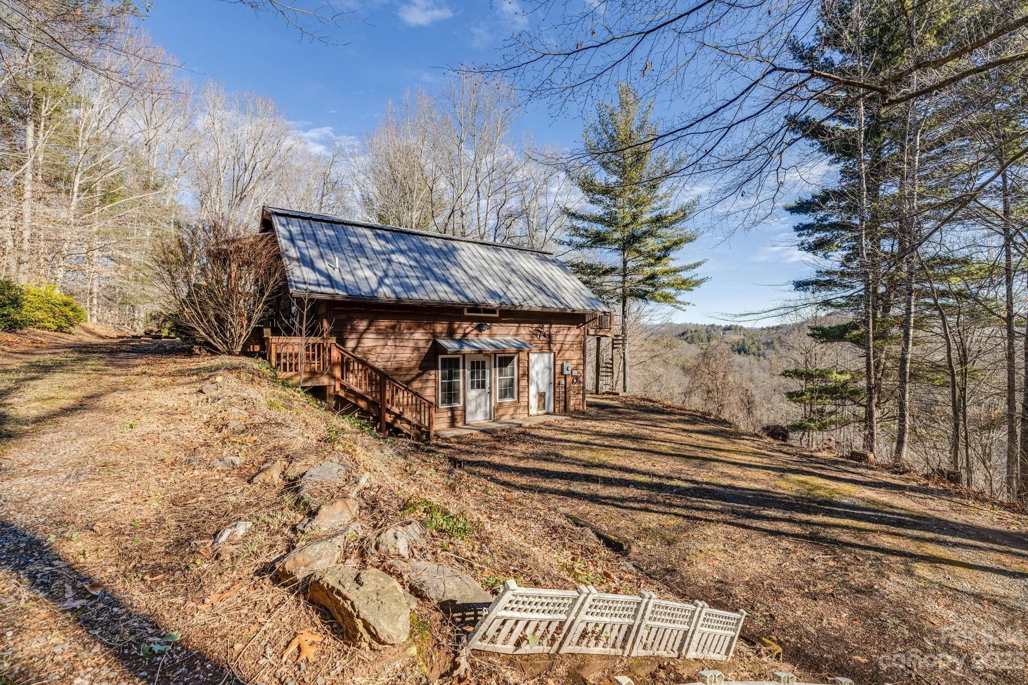 Burnsville, Yancey County, NC House for sale Property ID 418650922