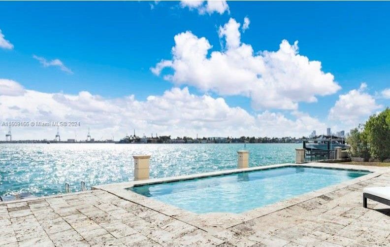 Miami Beach, MiamiDade County, FL Undeveloped Land, Lakefront Property