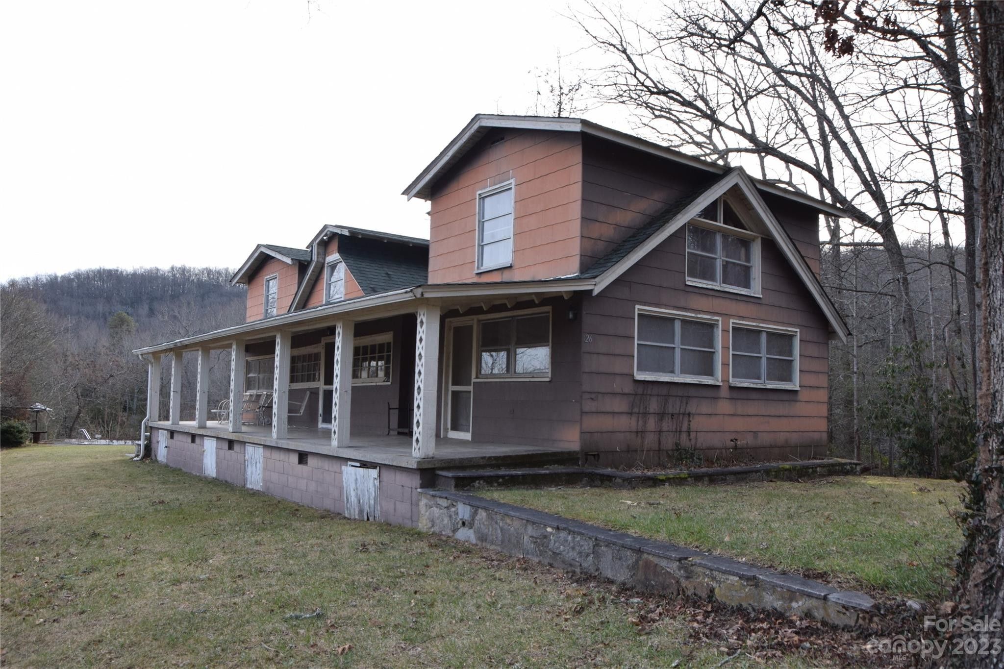 Hendersonville, Henderson County, NC House for sale Property ID