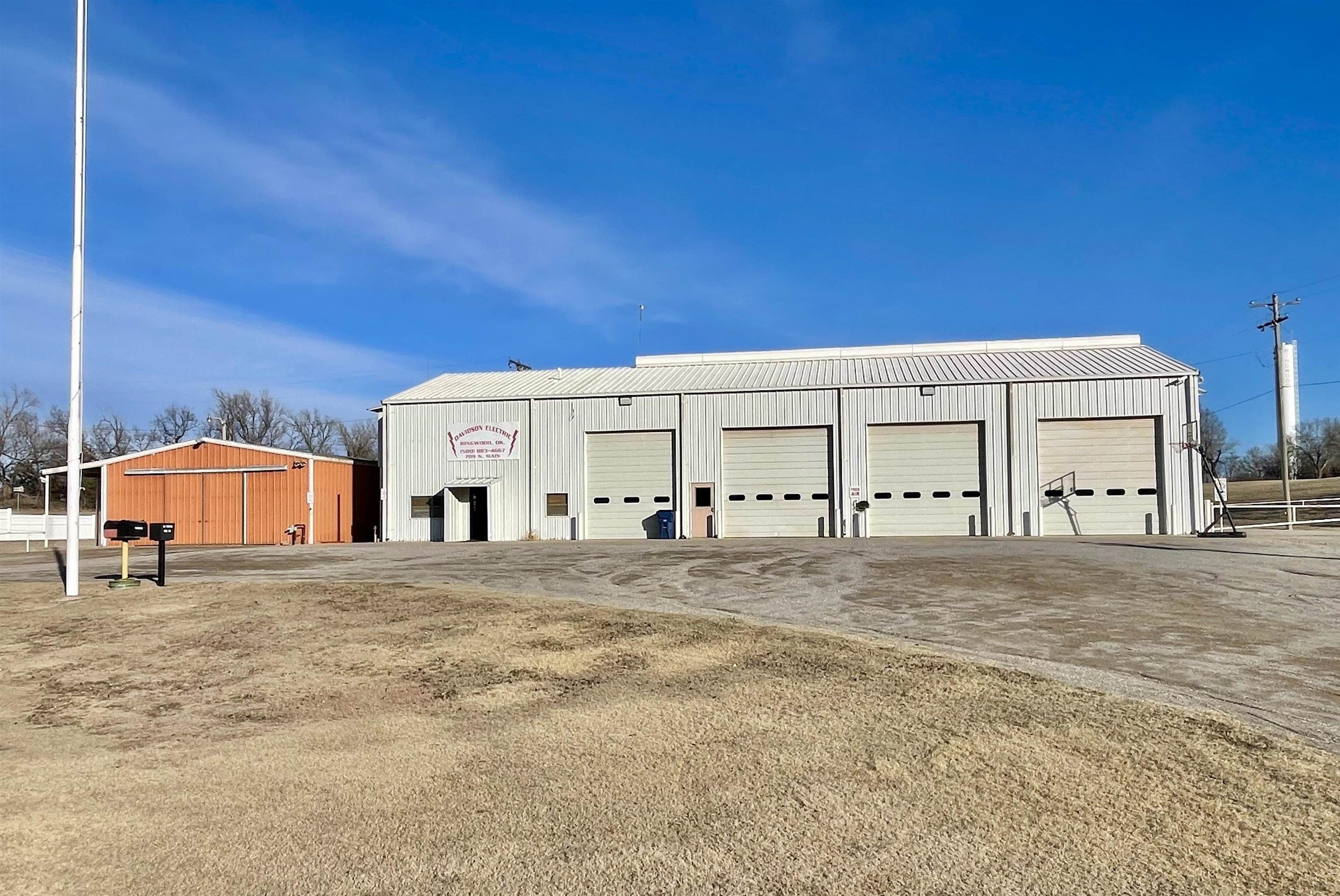 709 N Main St, Ringwood, OK 73768 MLS 20240115 LandWatch