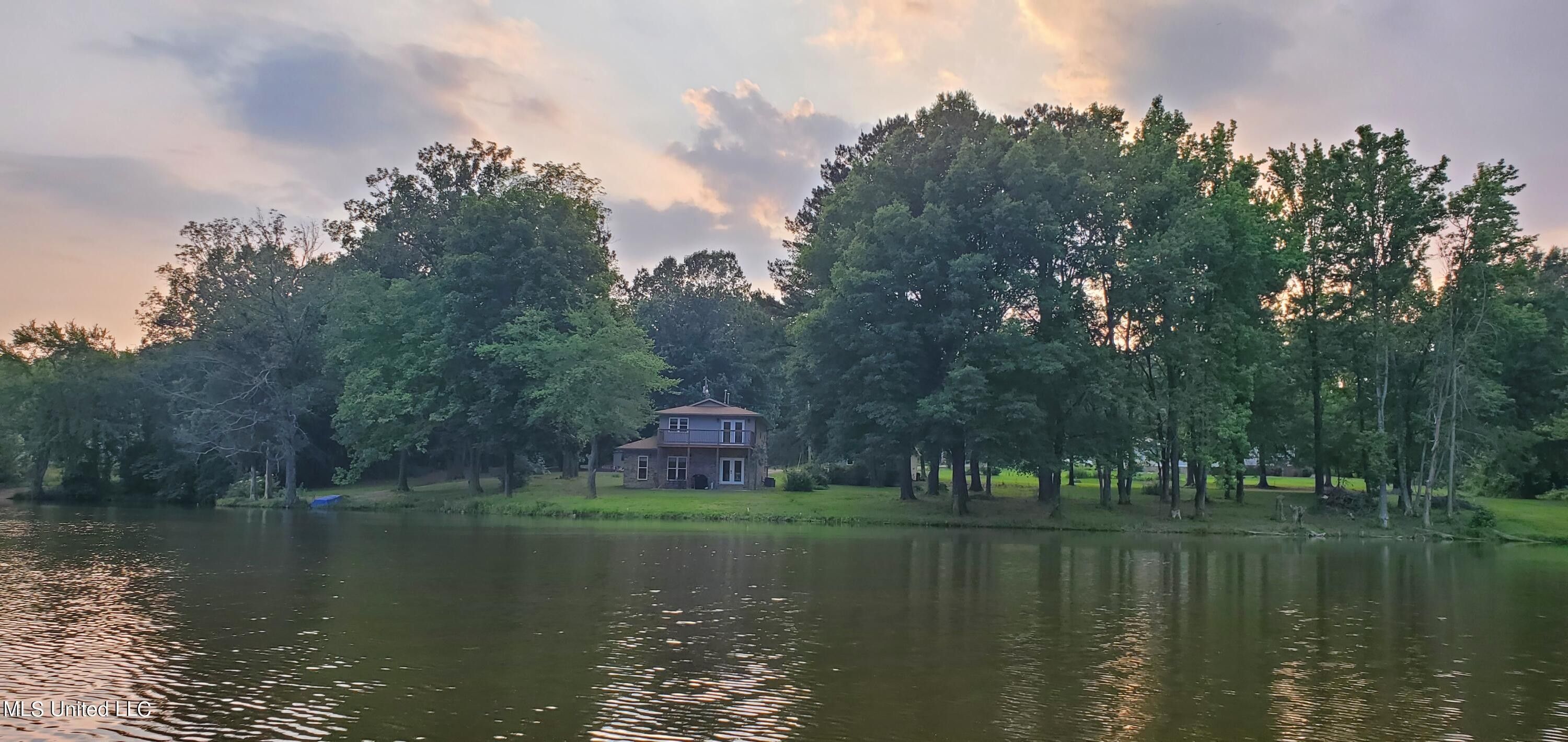 Coldwater, Tate County, MS Lakefront Property, Waterfront Property