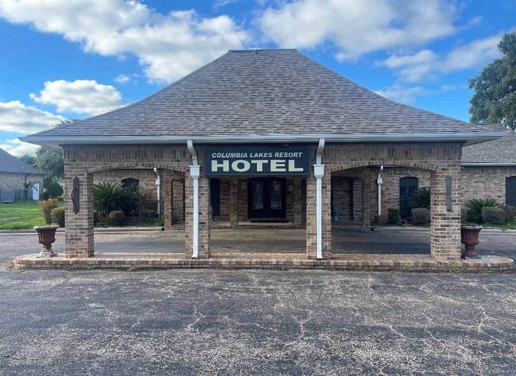 West Columbia, Brazoria County, TX Commercial Property, Lakefront