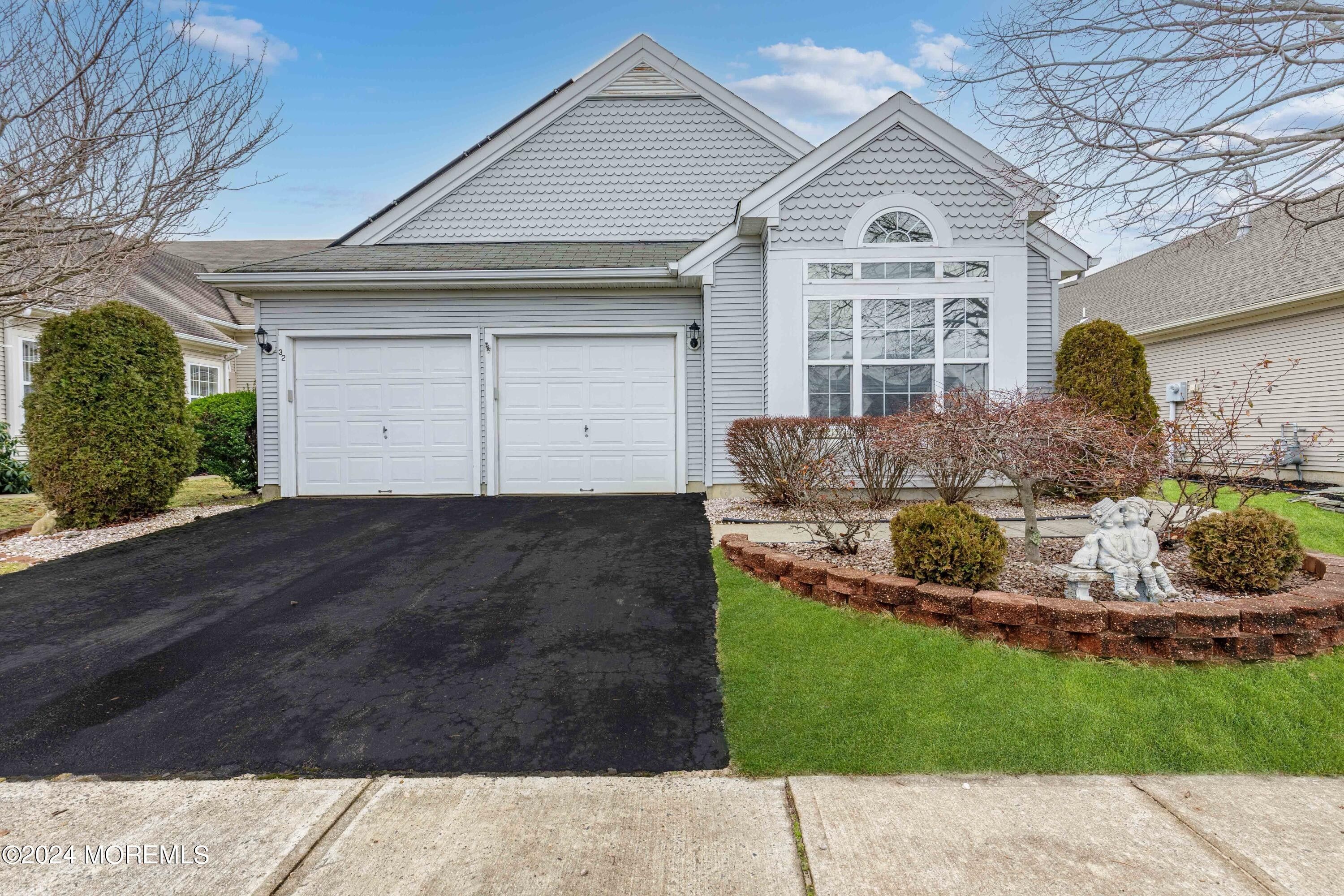 Lakehurst, Ocean County, NJ Lakefront Property, Waterfront Property