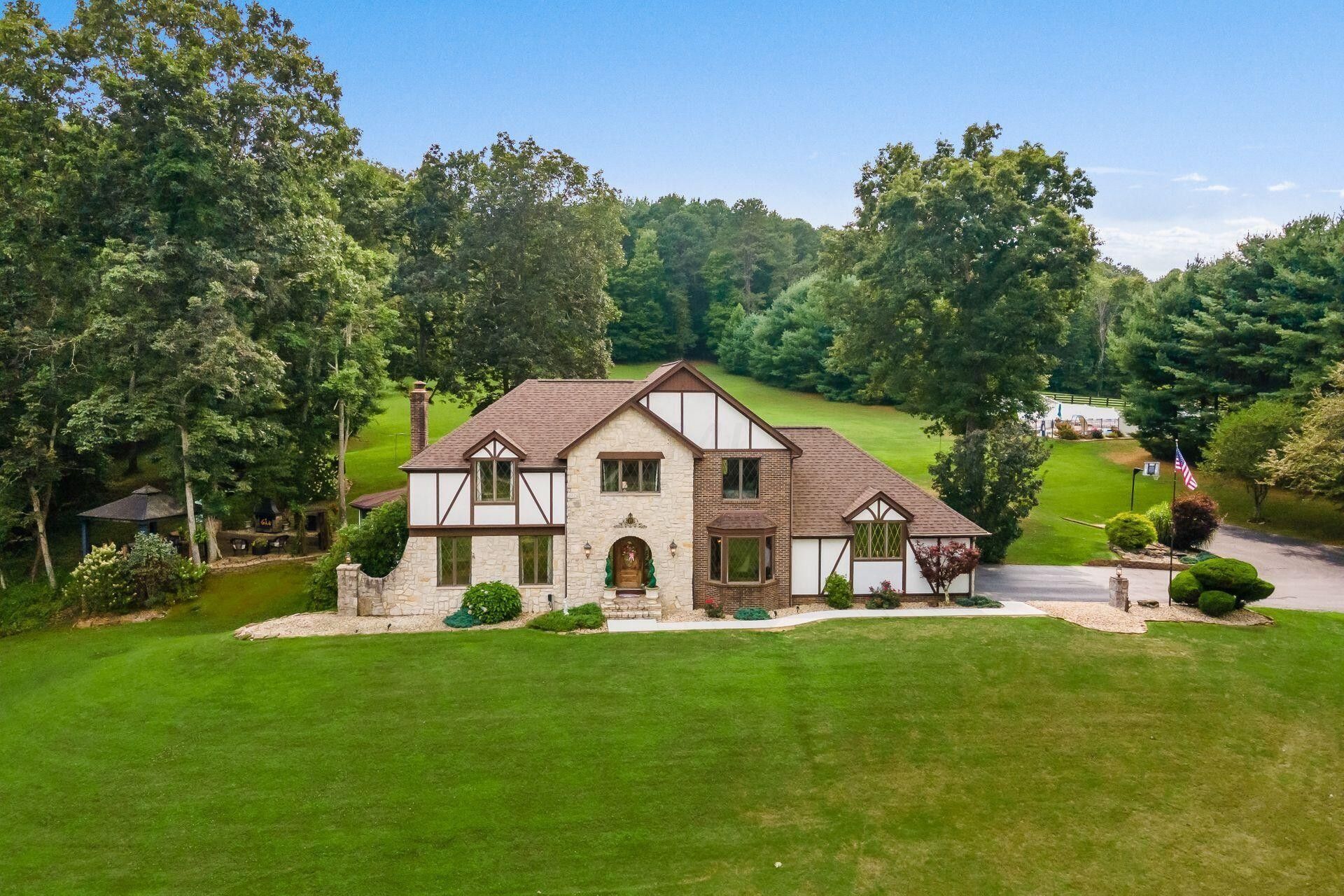 Mcarthur, Vinton County, OH House for sale Property ID 418805474