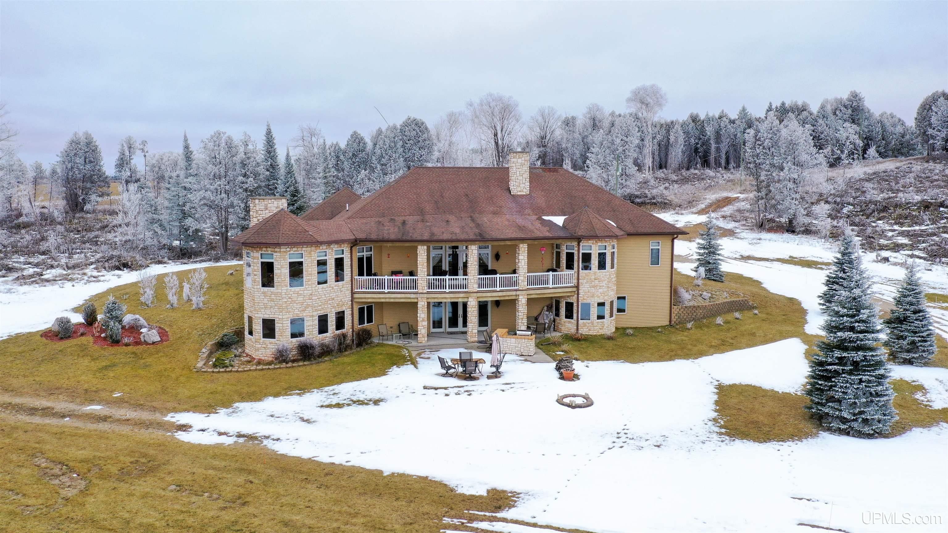 Garden, Delta County, MI Lakefront Property, Waterfront Property, House for sale Property ID