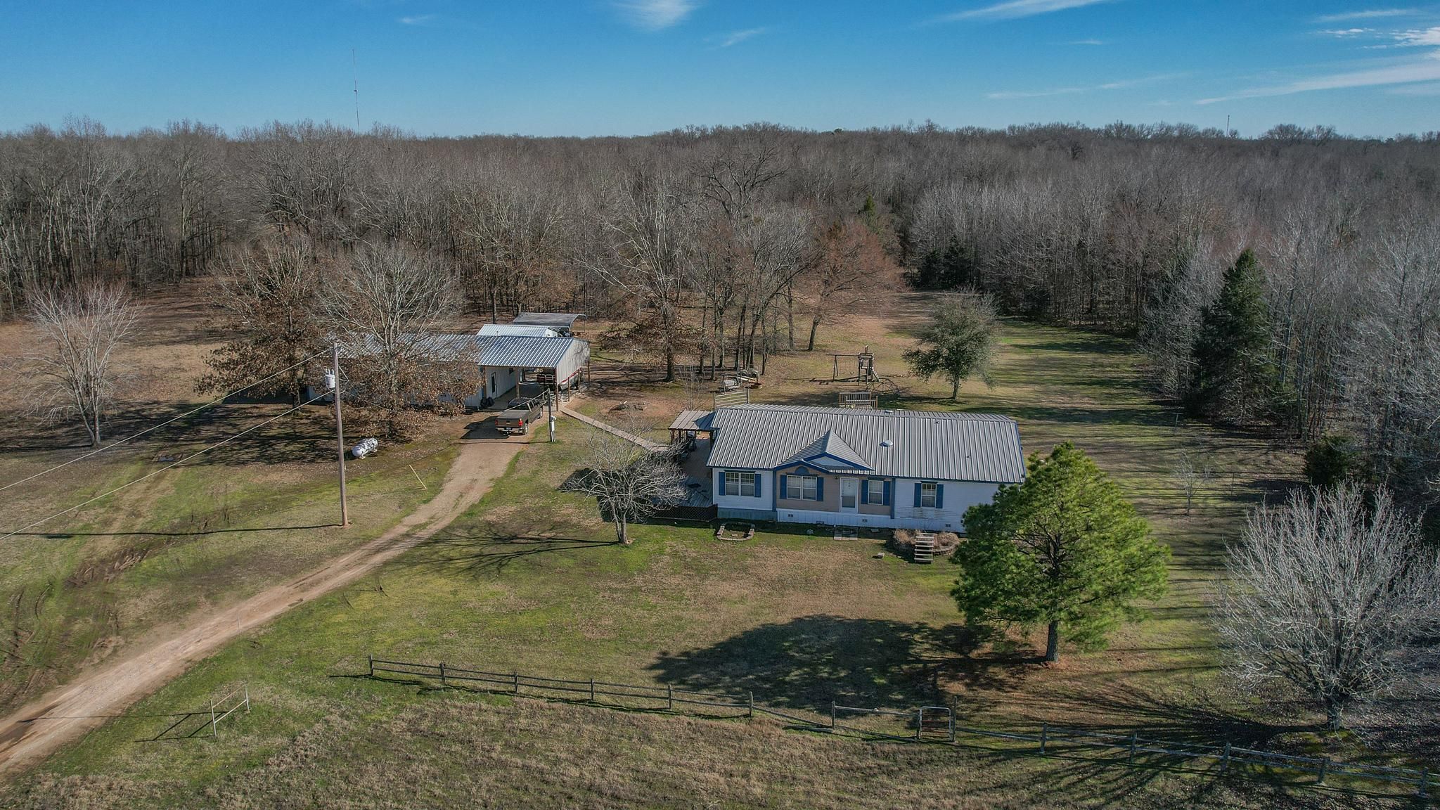 2155 CR, Bogata, TX 75417 MLS Country Home With Shop And Hunting