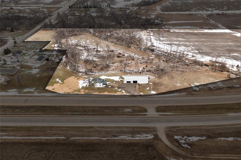 Marion, Linn County, IA Lakefront Property, Waterfront Property, House