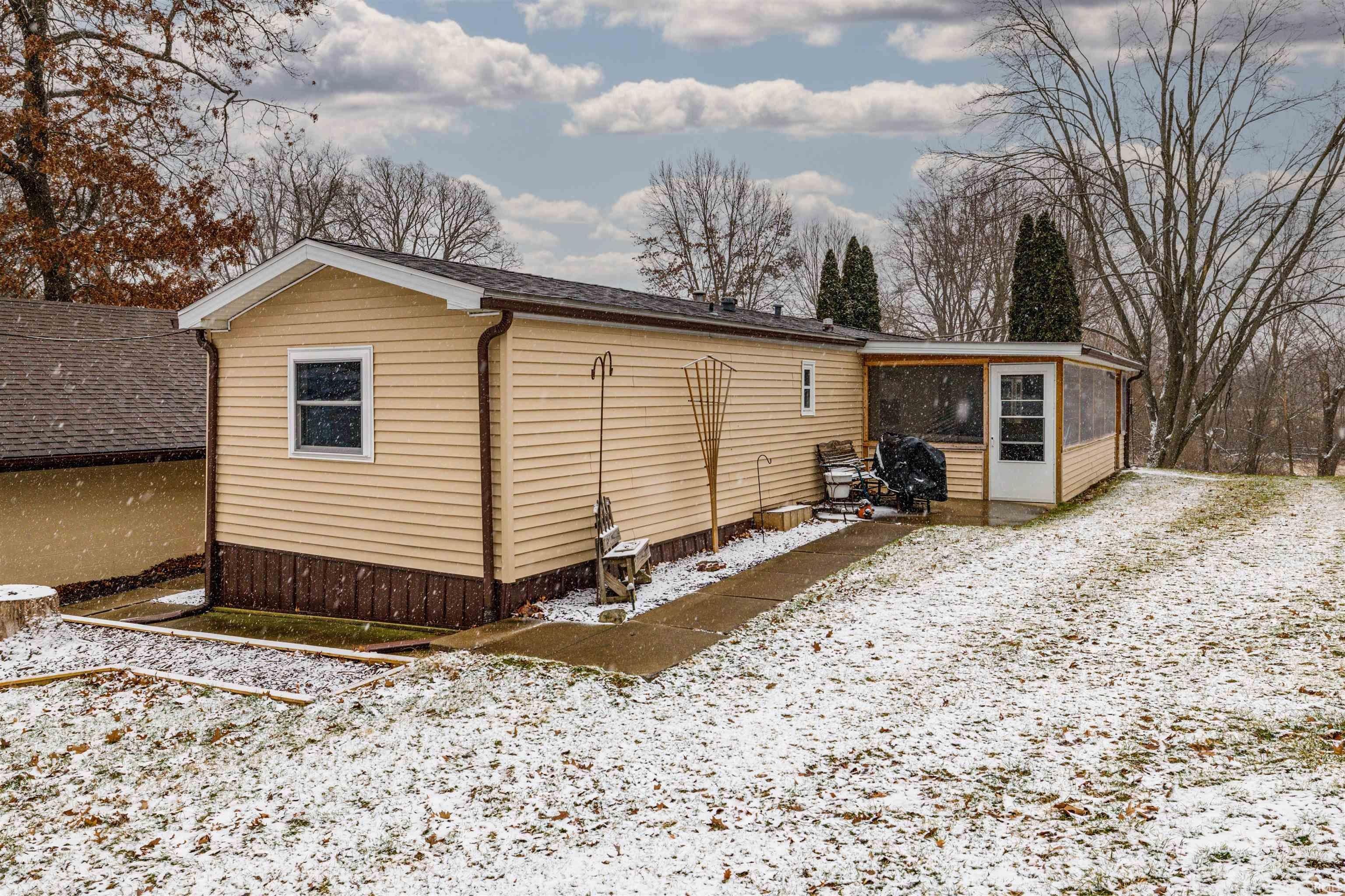Pleasant Lake, Steuben County, IN Lakefront Property, Waterfront