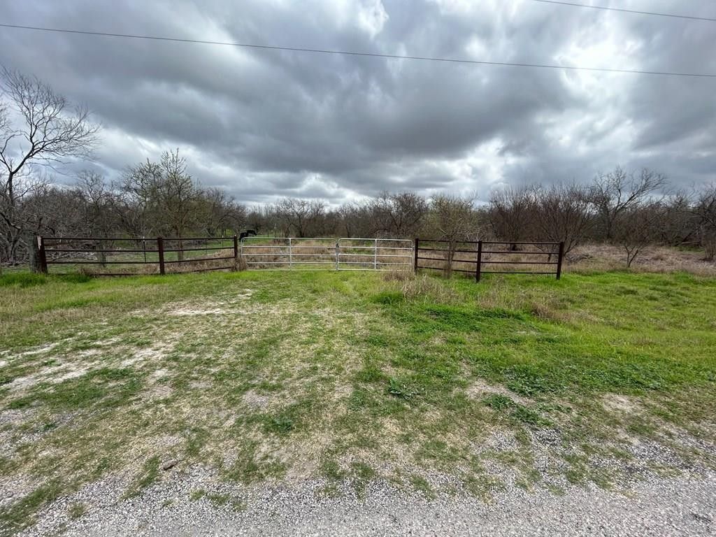 Beeville, Bee County, TX Undeveloped Land for sale Property ID