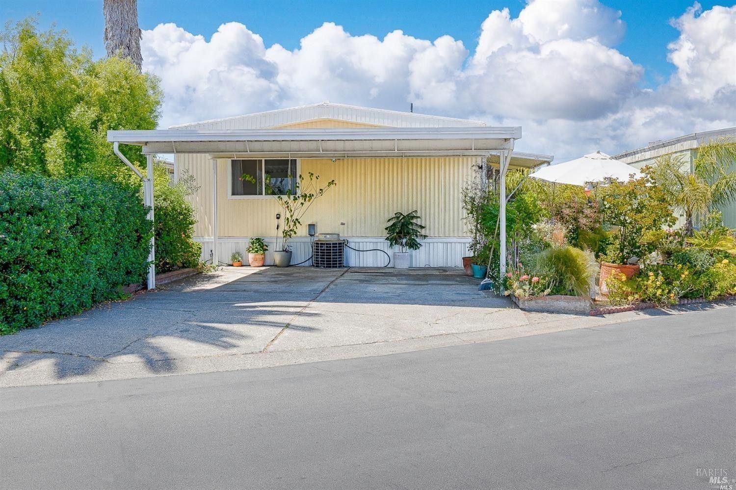 Petaluma, Sonoma County, CA House for sale Property ID 418985992