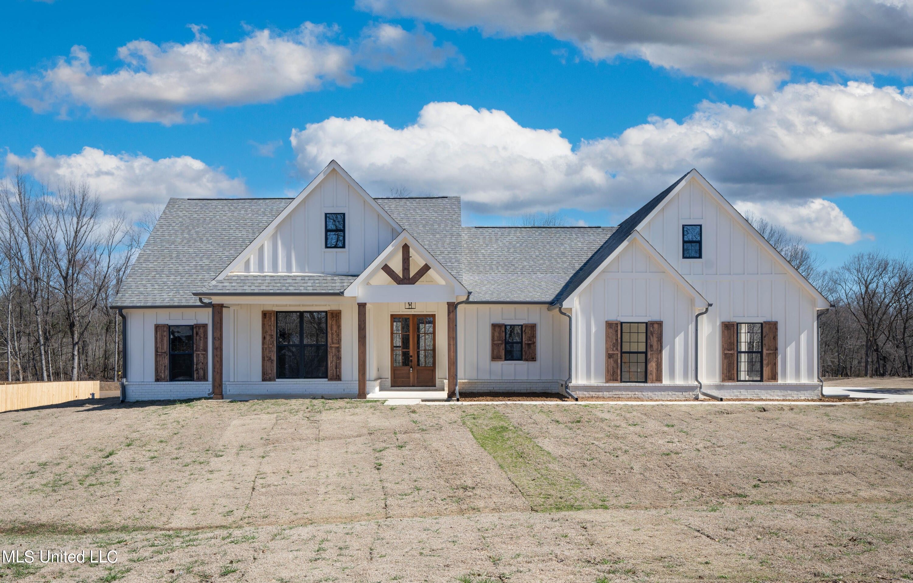 Byhalia, Marshall County, MS Lakefront Property, Waterfront Property