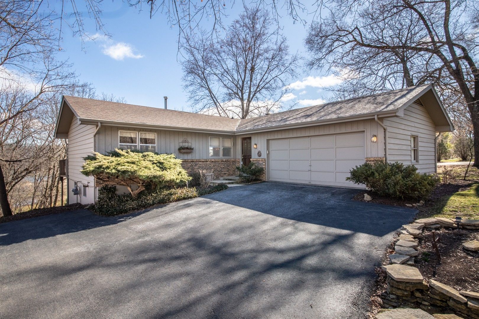 Campton Hills, Kane County, IL Lakefront Property, Waterfront Property