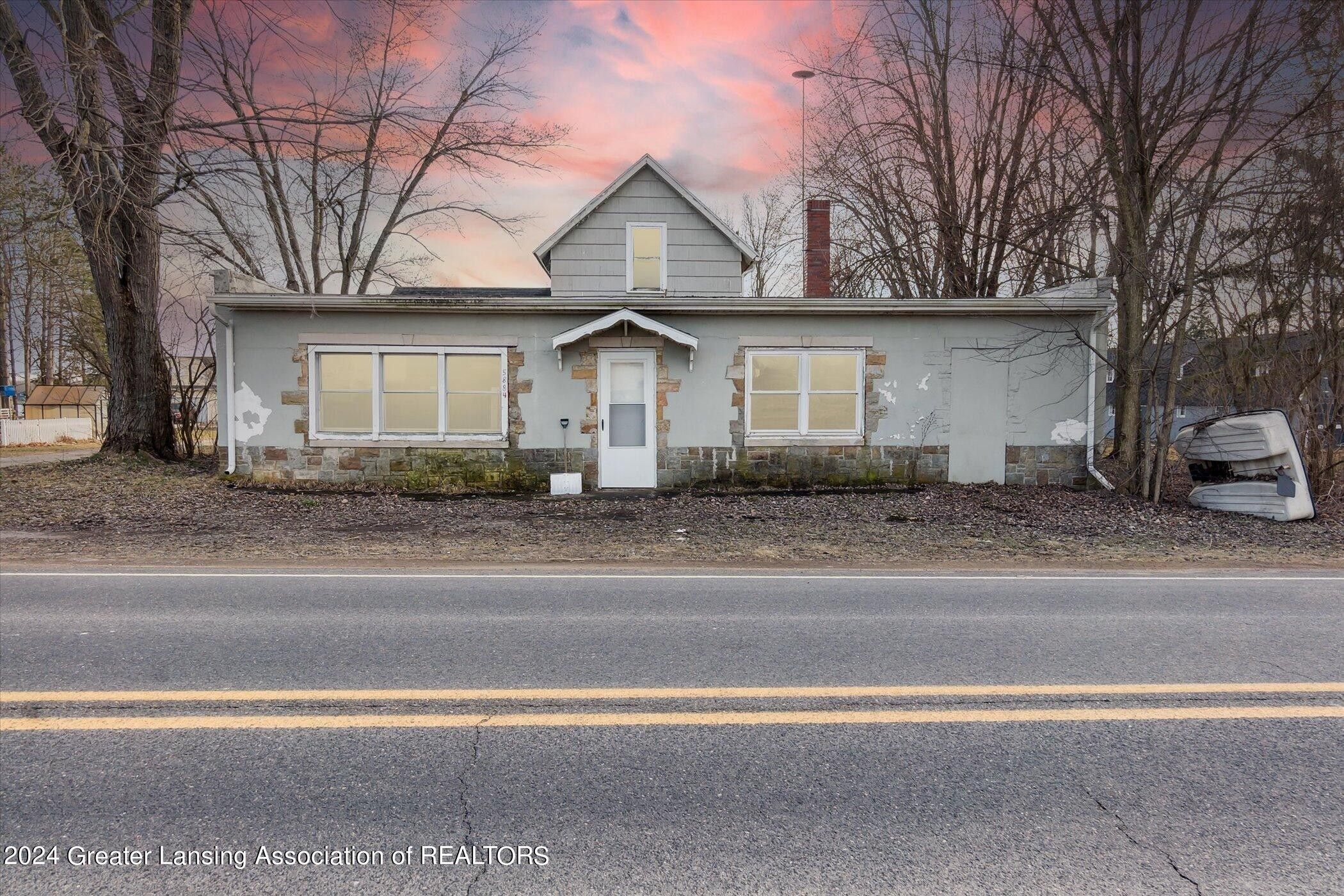 Laingsburg, Clinton County, MI Lakefront Property, Waterfront Property
