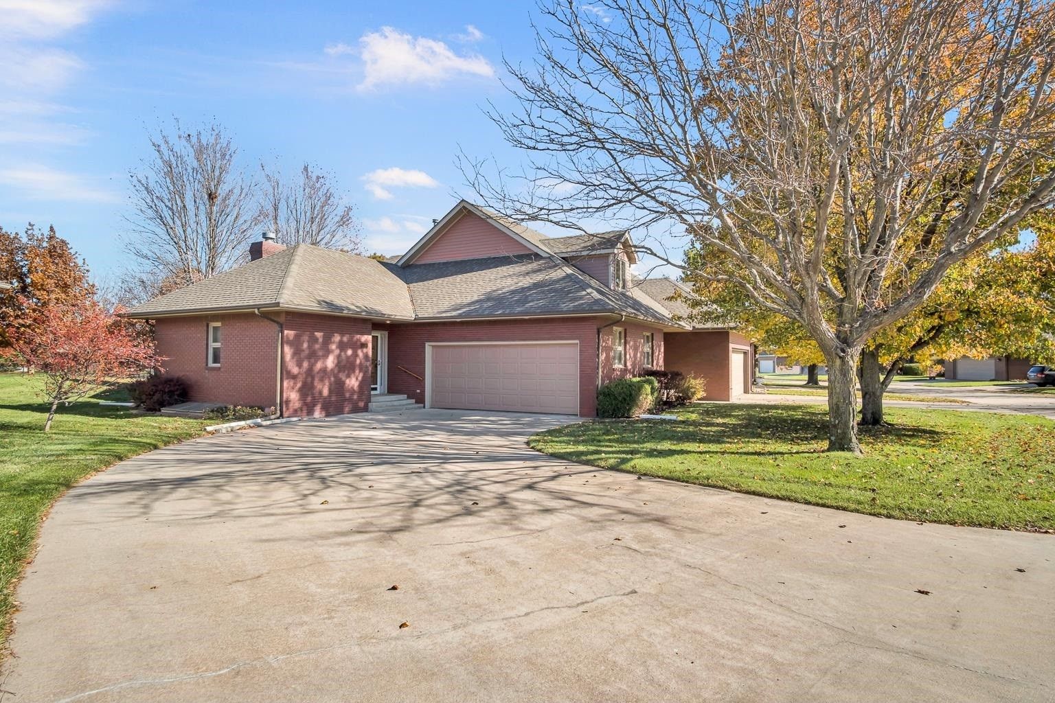 Hesston, Harvey County, KS House for sale Property ID 418294878