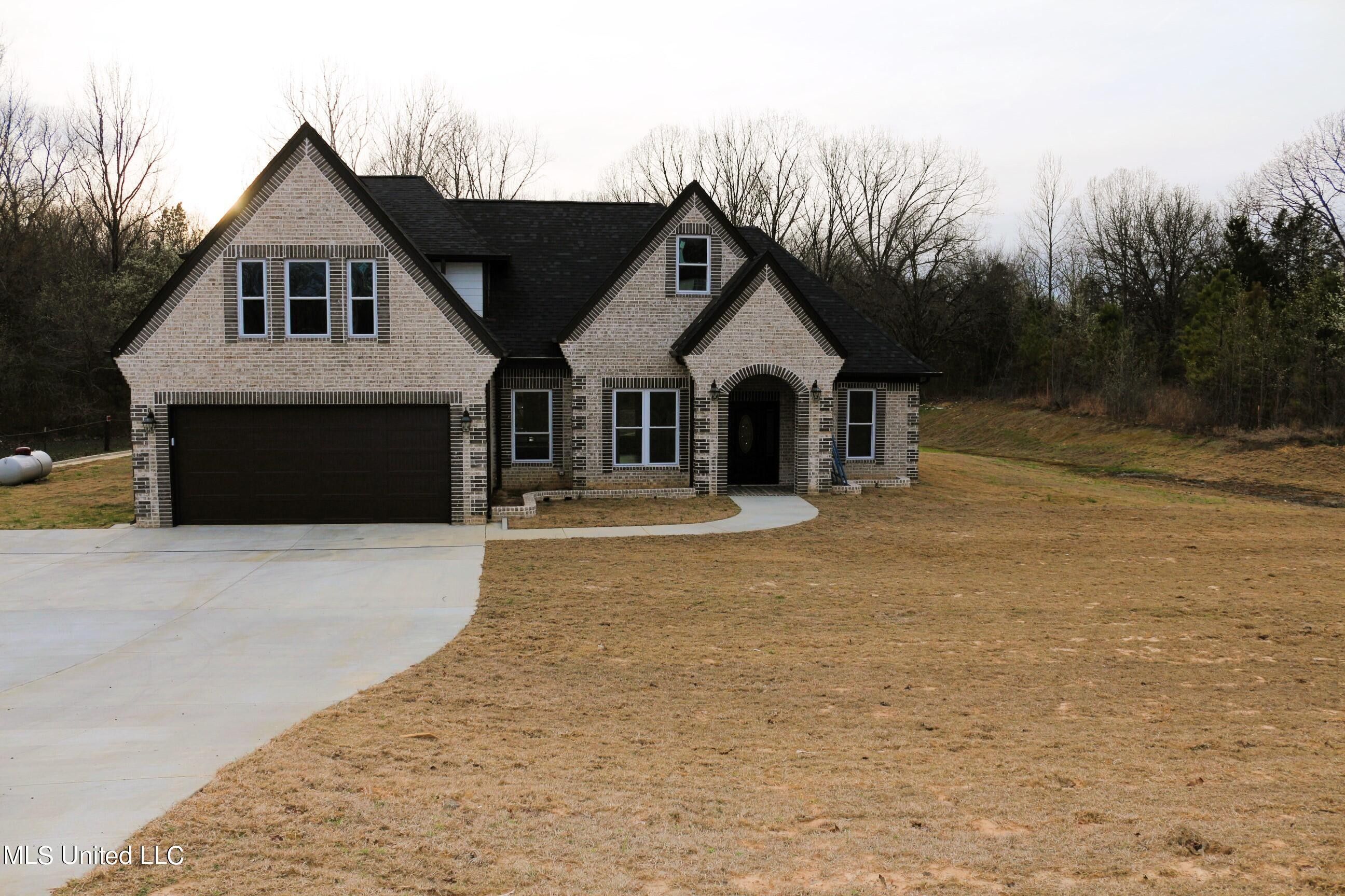 Byhalia, Marshall County, MS House for sale Property ID 419045009