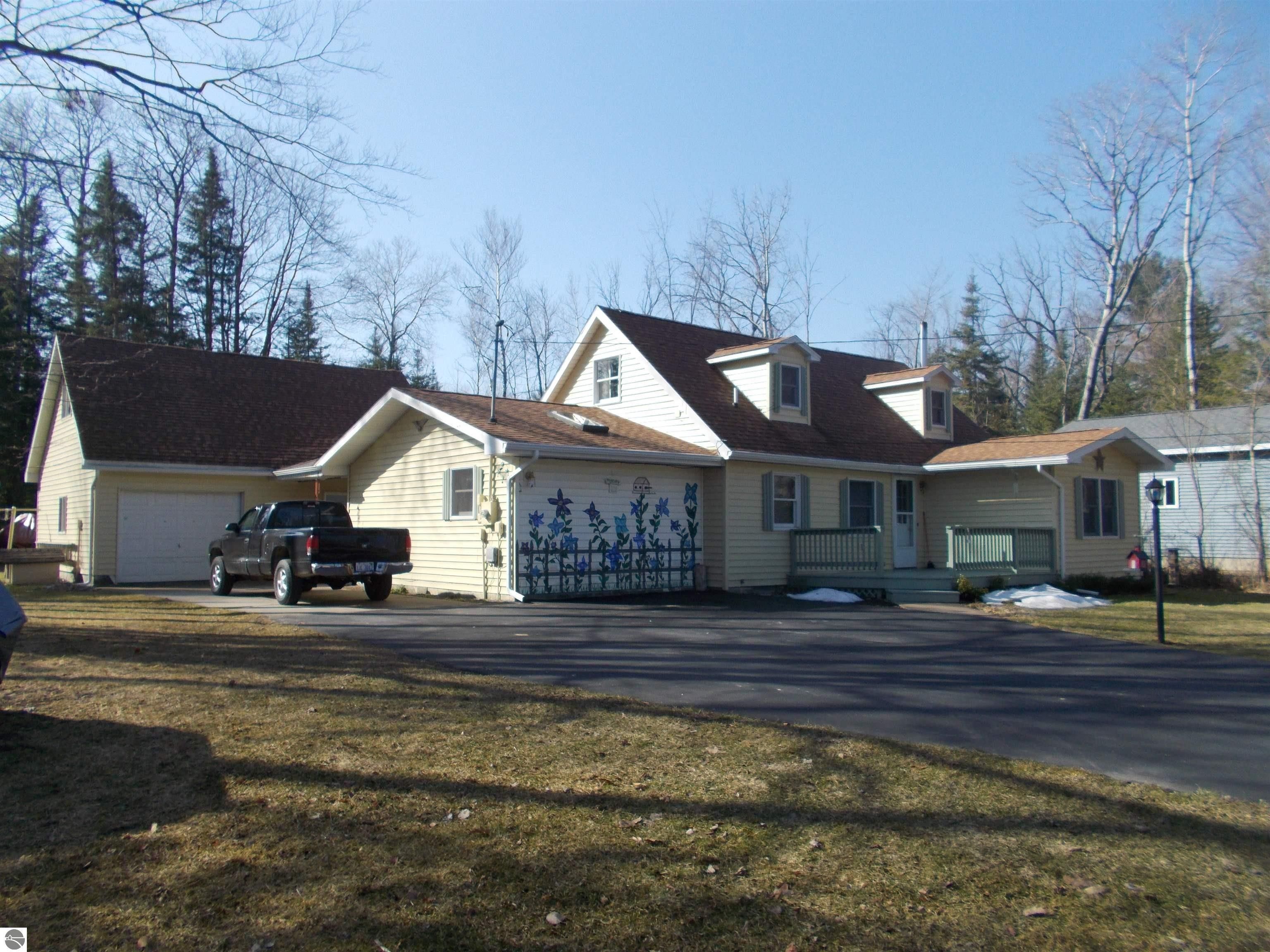 Hale, Iosco County, MI Lakefront Property, Waterfront Property, House