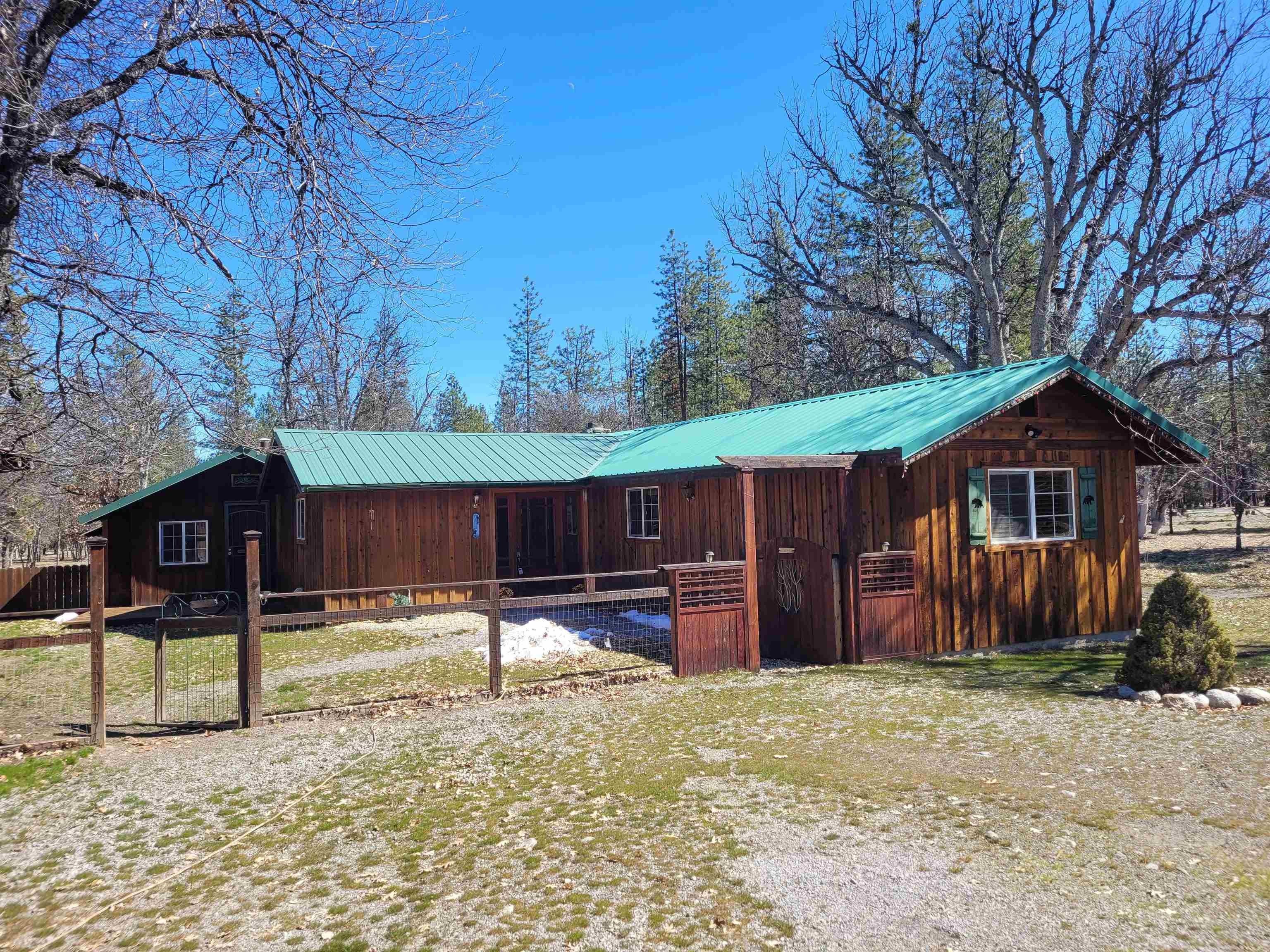 Greenview, Siskiyou County, CA Lakefront Property, Waterfront Property