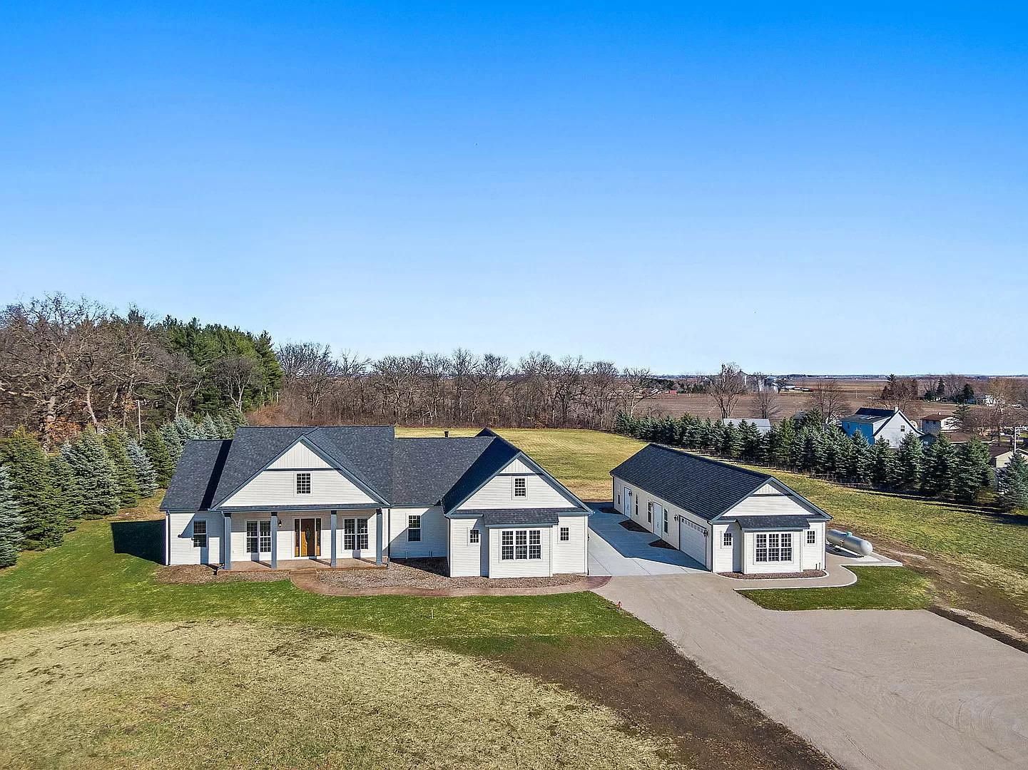 Genoa, DeKalb County, IL Horse Property for sale Property ID 419225271