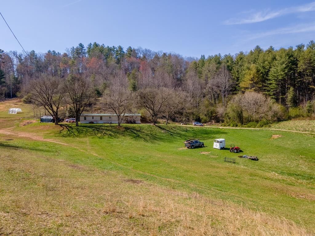 Lake Santeetlah, Graham County, NC House for sale Property ID