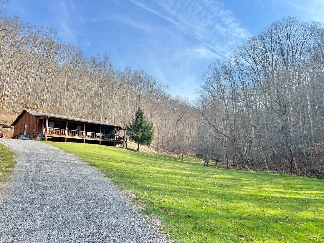 Gassaway, Braxton County, WV House for sale Property ID 419274355