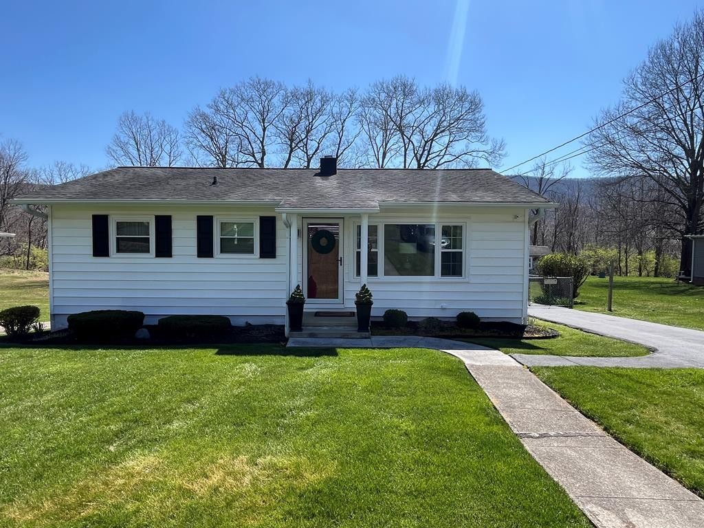 Bluefield, Mercer County, WV House for sale Property ID 419320075