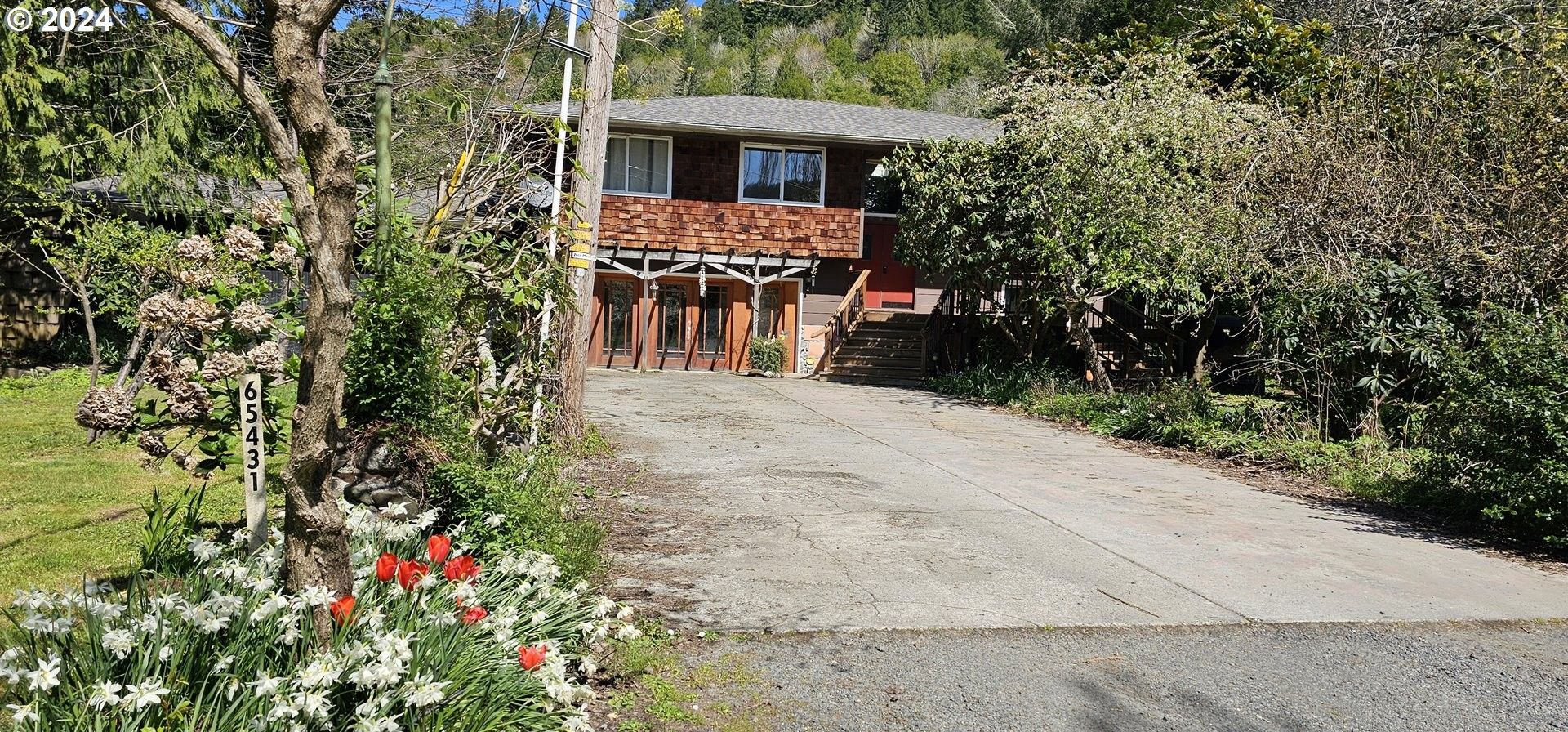 Coos Bay, Coos County, OR Lakefront Property, Waterfront Property, House for sale Property ID