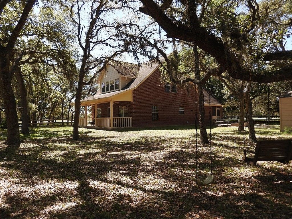 Hallettsville, Lavaca County, TX Farms and Ranches, House for sale