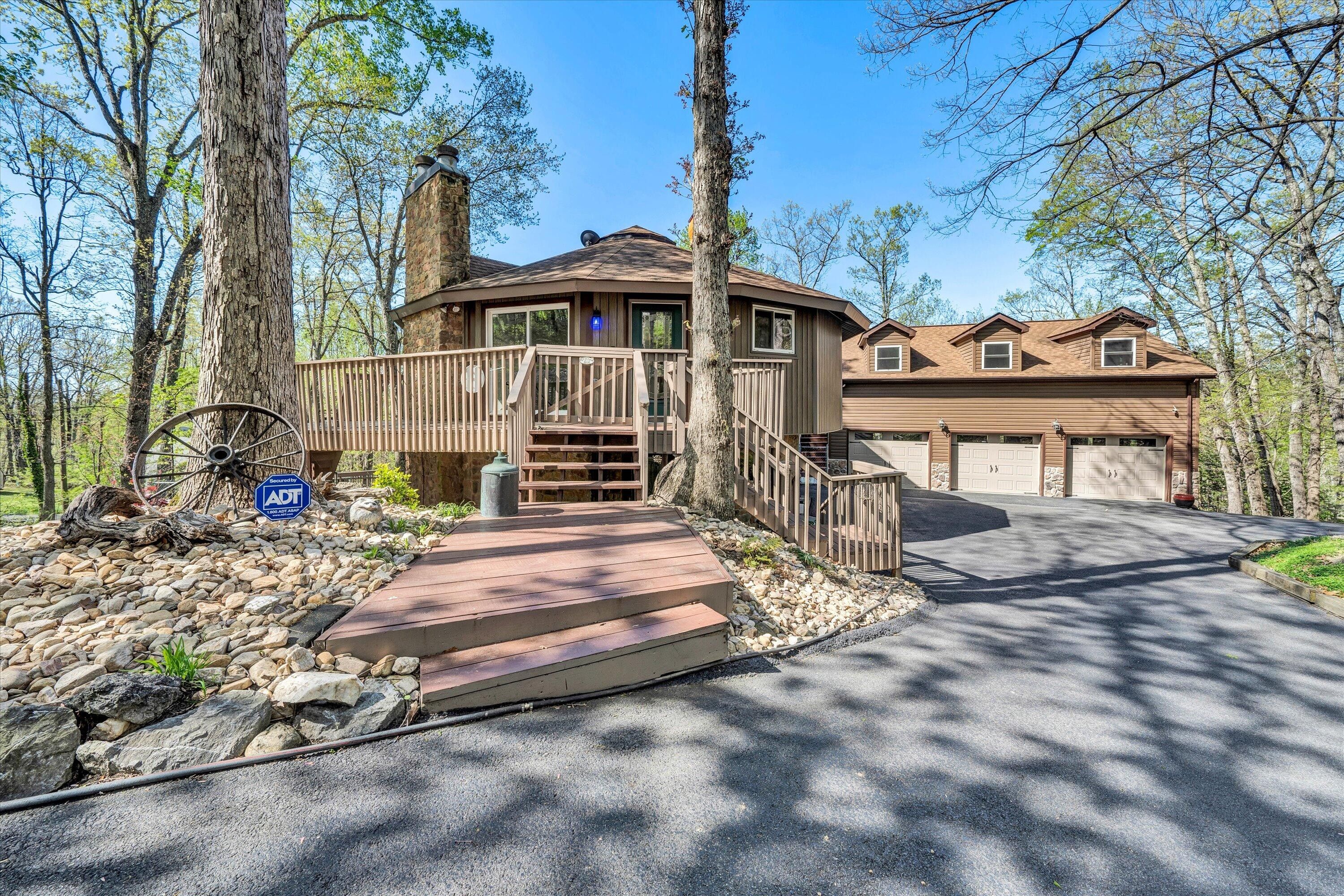 Vinton, Bedford County, VA House for sale Property ID 419455595