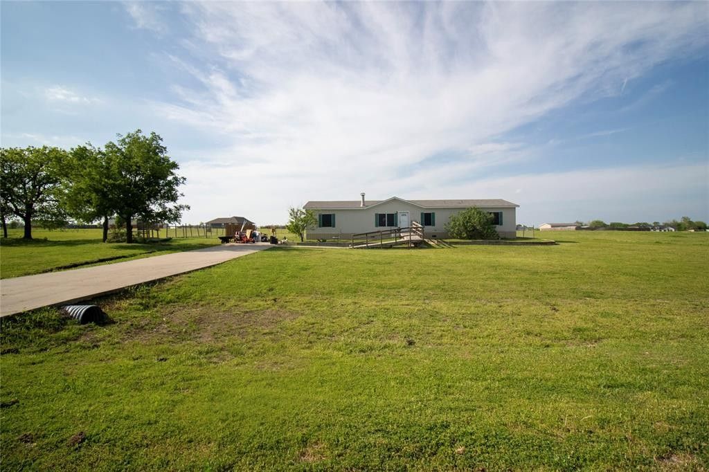 Southmayd, Grayson County, TX House for sale Property ID 419464307