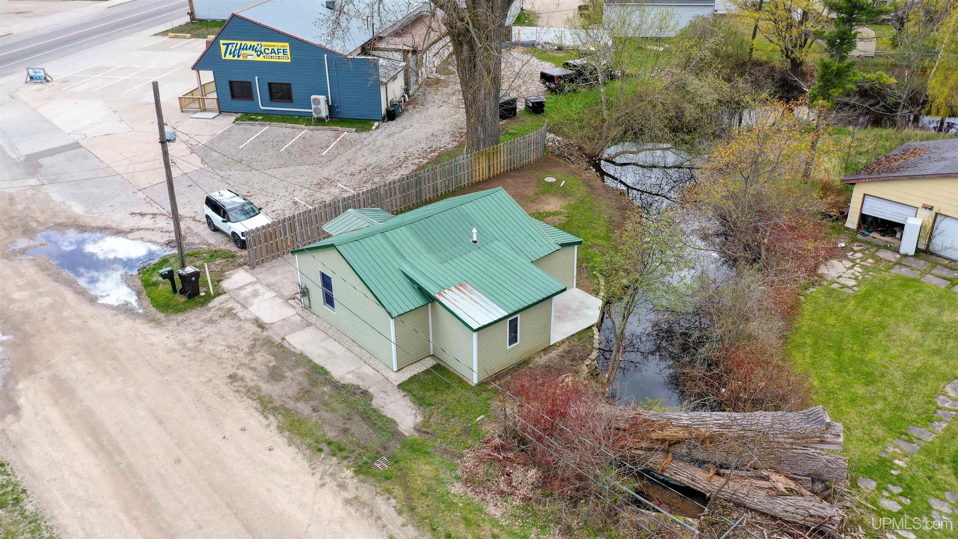 Manistique, Schoolcraft County, MI Lakefront Property, Waterfront