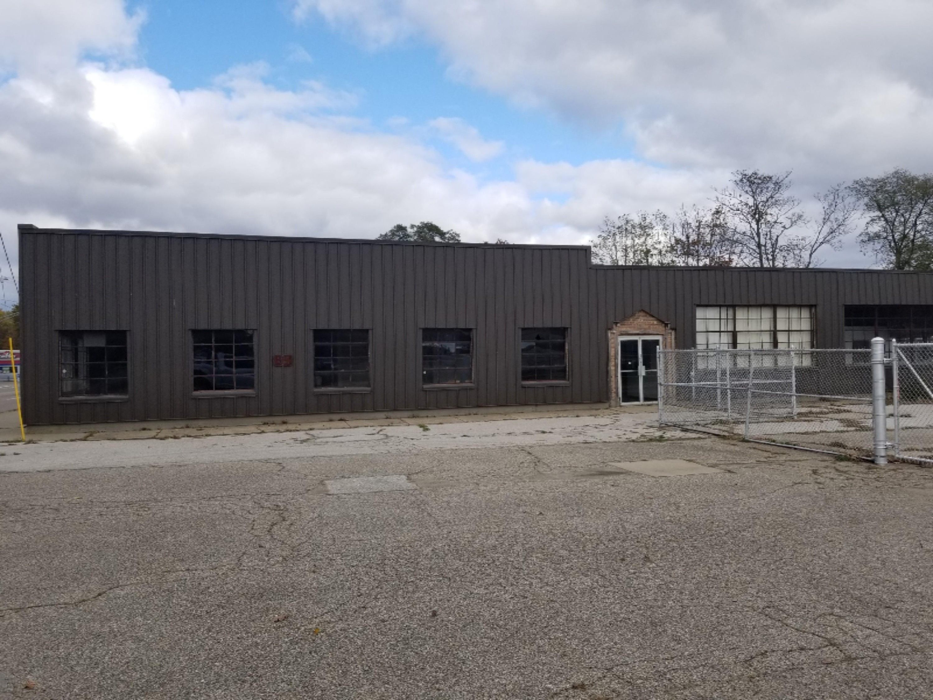 701 W Laketon Avenue, Muskegon, MI 49441 MLS 24024624 LandWatch