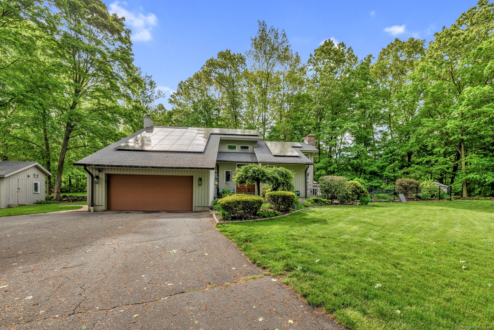 Southington, Hartford County, CT House for sale Property ID 419781833