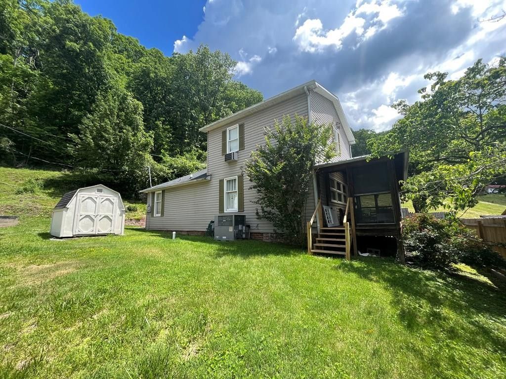 225 Fifth Street, Paintsville, KY 41240 MLS 122250 LandWatch