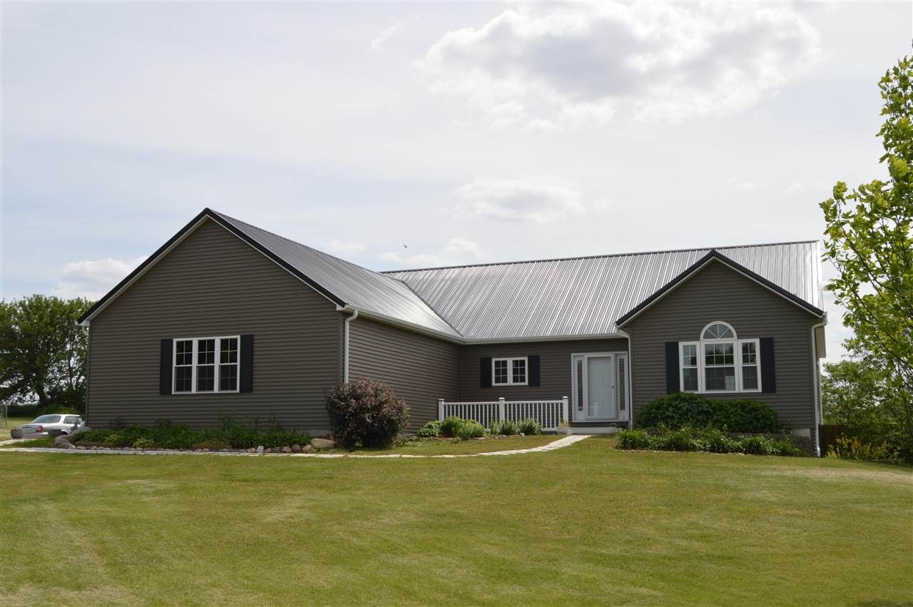 1240 212th Blvd, Belle Plaine, IA 52208 MLS 202401937 LandWatch
