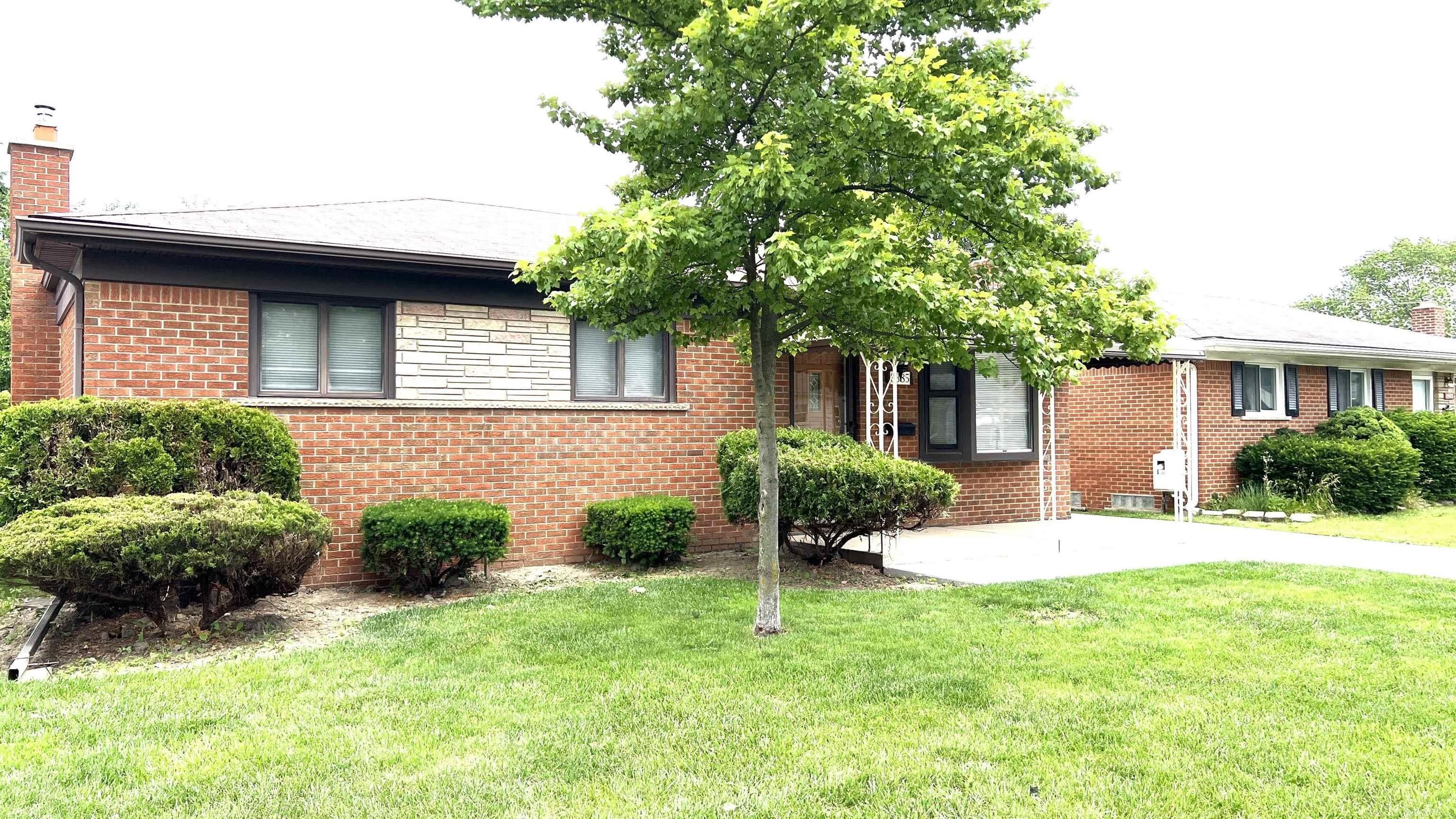 Center Line, County, MI House for sale Property ID 419961559