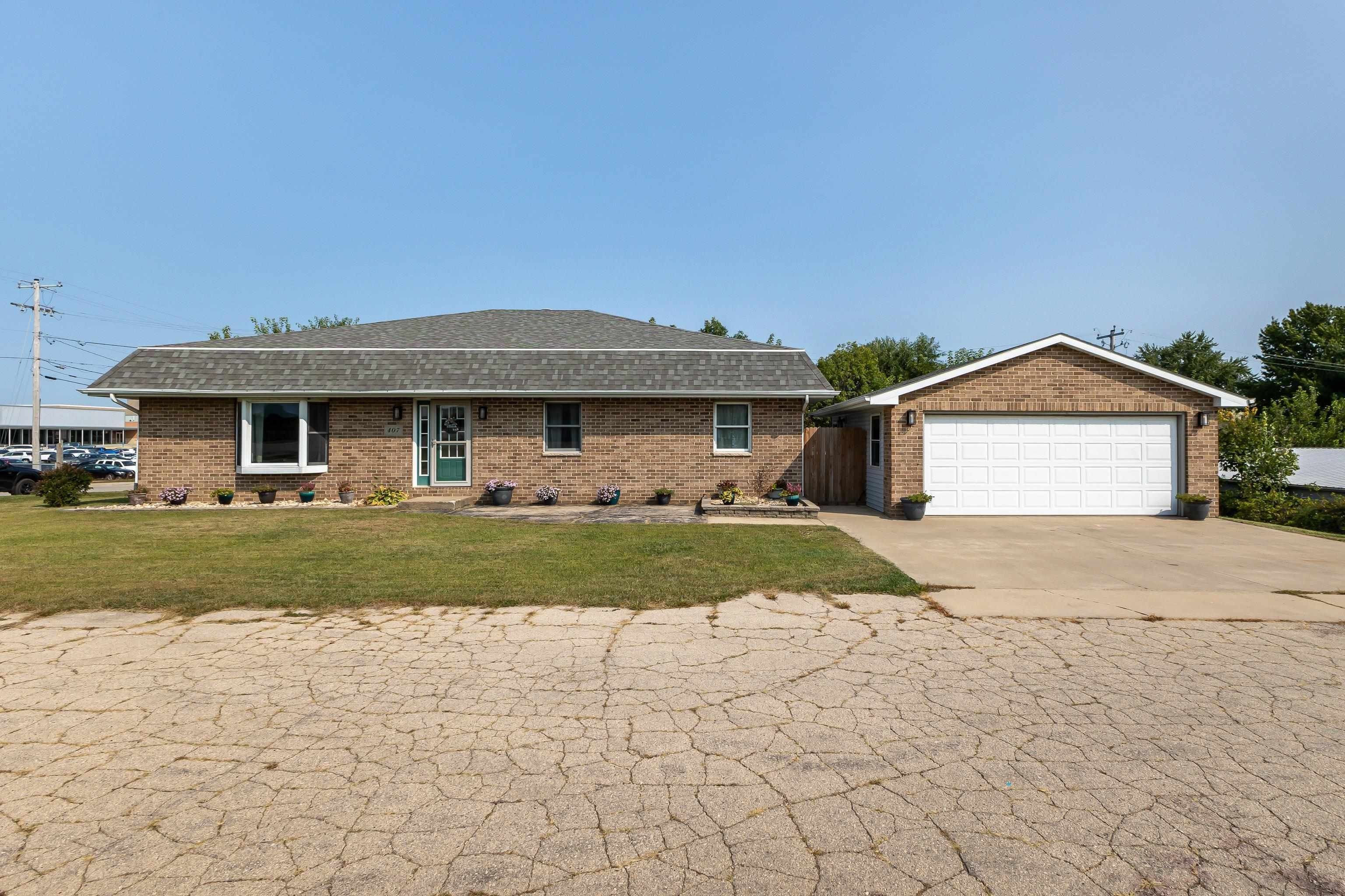 407 SW 5th, Epworth, IA 52045 MLS 150306 LandWatch