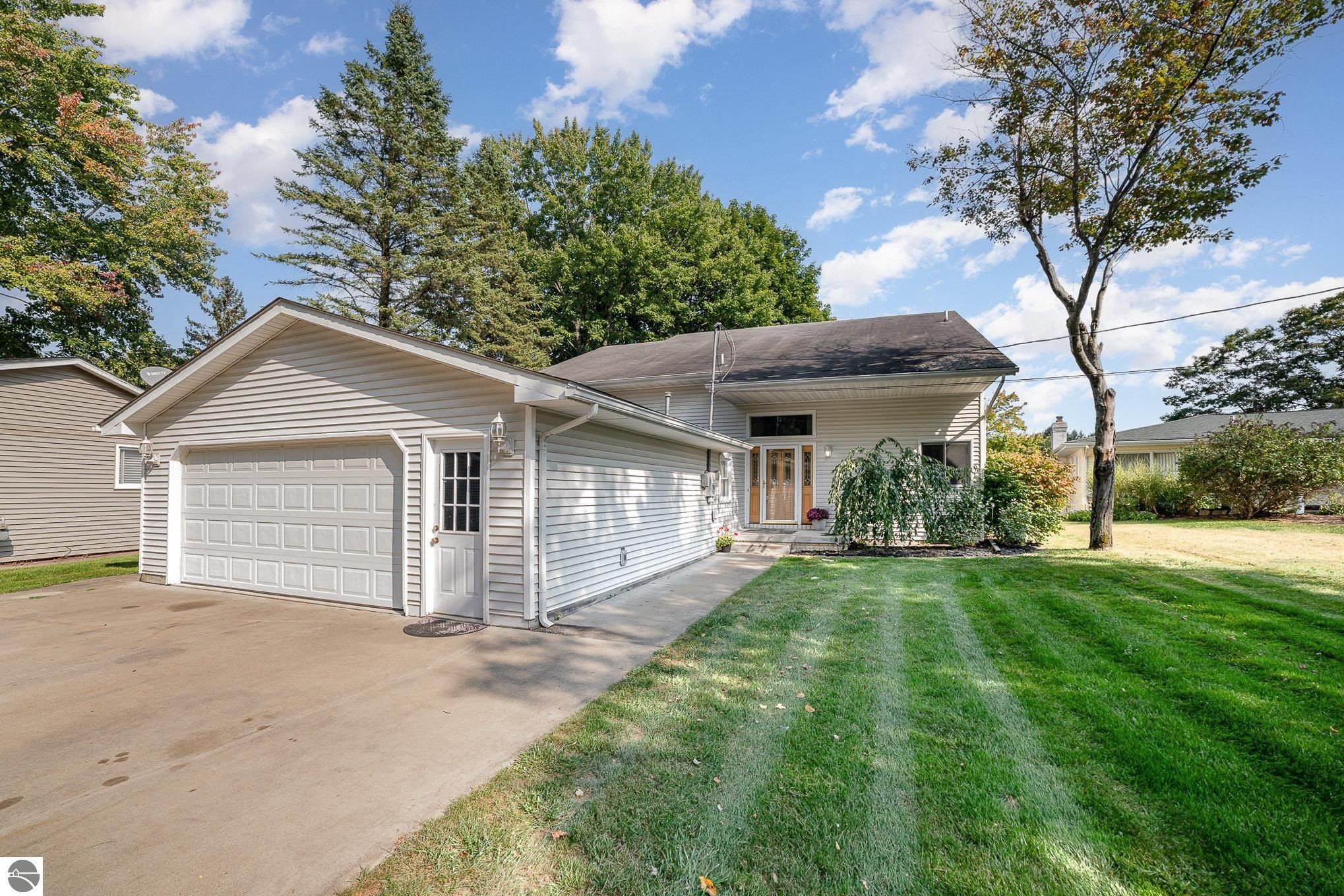 7716 Five Lakes Drive, Farwell, MI 48622 MLS 1927120 LandWatch