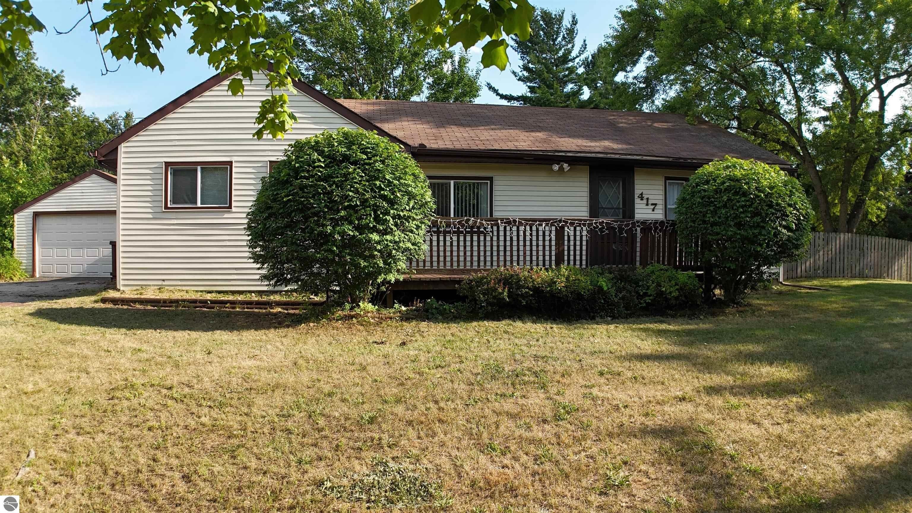 417 John R Street Clare MI 48617 - 1 5601505043