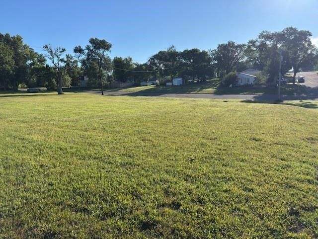 900 6th St., Springfield, SD 57062 | MLS: 116938 | LandWatch