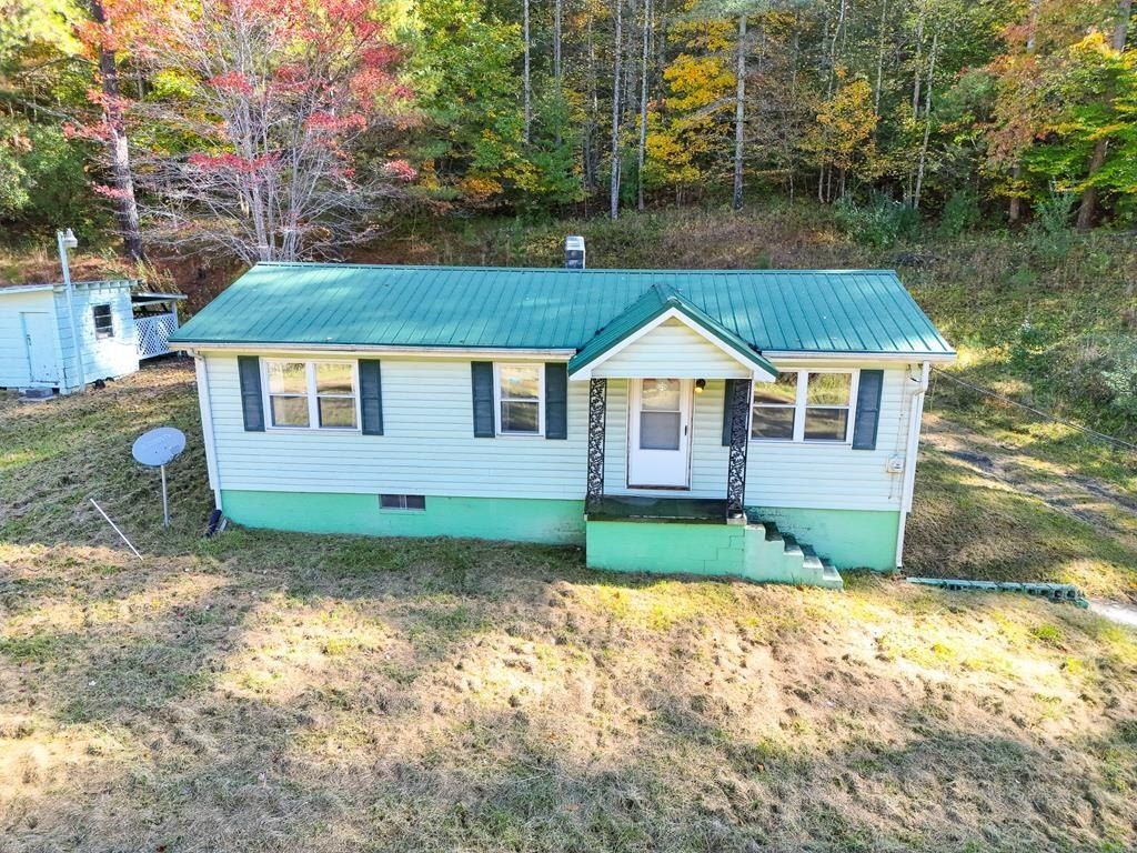 8836 Lovers Gap Road, Vansant, VA 24656 | MLS: 103862 | LandWatch