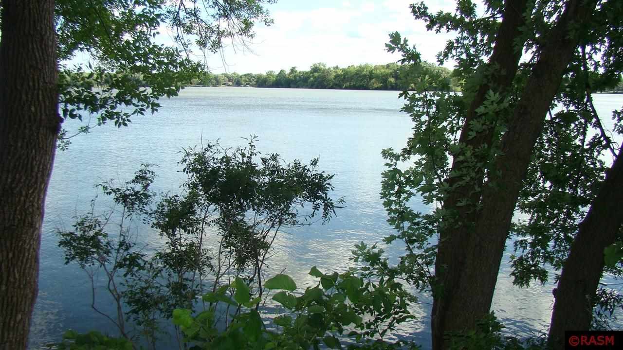 Lake Crystal, Blue Earth County, MN Undeveloped Land, Lakefront