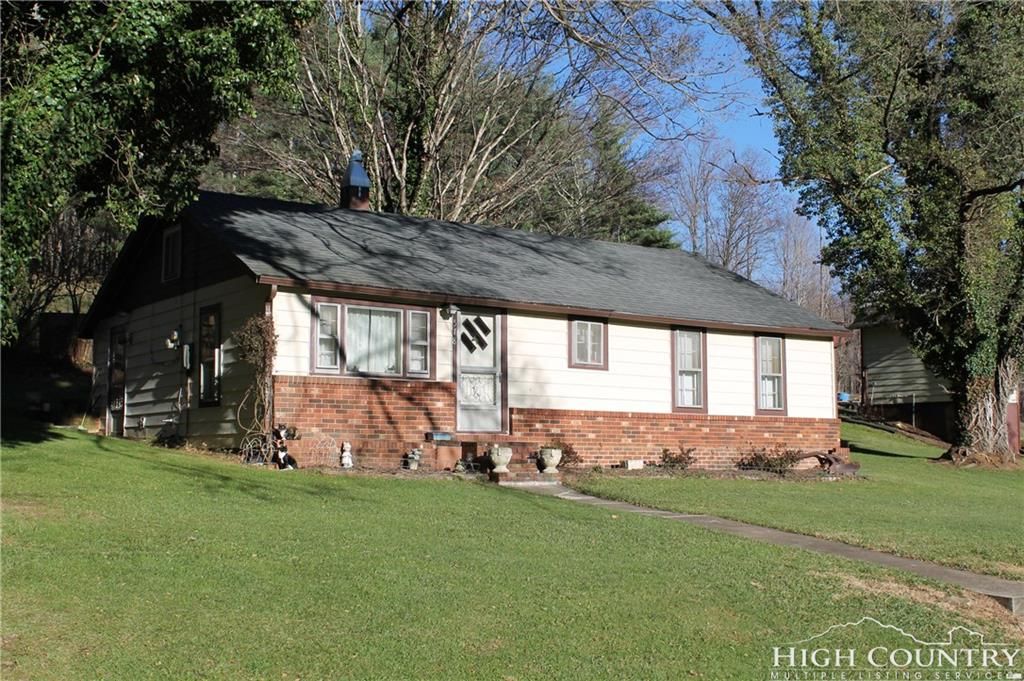 West Jefferson, Ashe County, NC House for sale Property ID 327893921