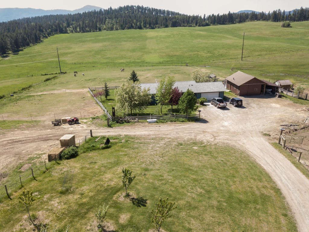 Addy, Stevens County, WA Lakefront Property, Waterfront Property, House